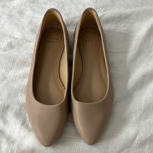 Nude flats